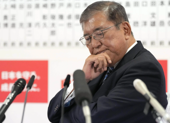 石破茂退位前还有什么事要做 坚持履行职责